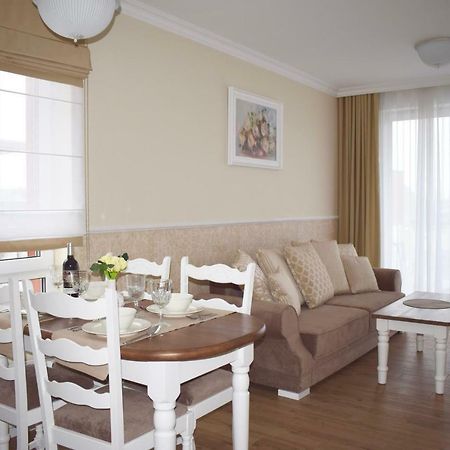 Kolobrzeg Apartament 2 Pokojowy Bursztynowe Apartment ภายนอก รูปภาพ
